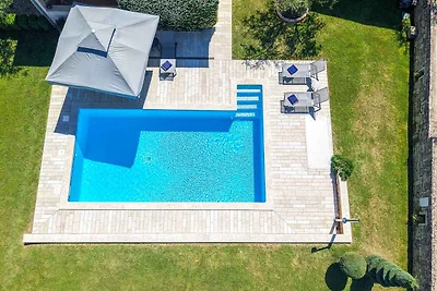 Villa mit Privatpool