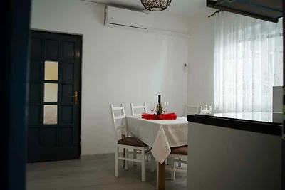 Ferienwohnung mit Klimaanlage, Terrasse und