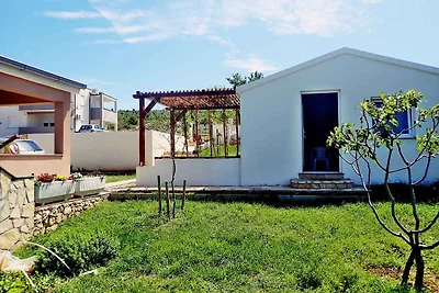 Ferienwohnung mit Terrasse und Klimaanage