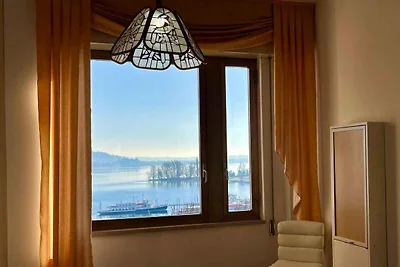 Ferienwohnung mit Blick auf den Lago Maggiore