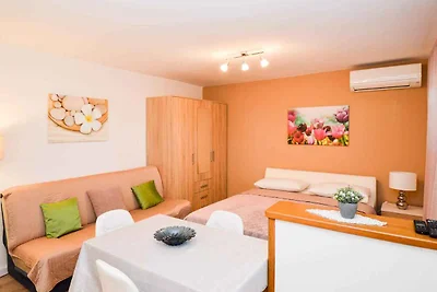 Studio mit Terrasse und Klimaanlage