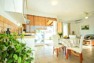 Ferienwohnung mit Klimaanlage und Grill in
