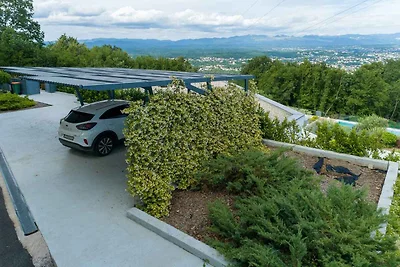 Villa mit Meerblick und Sauna