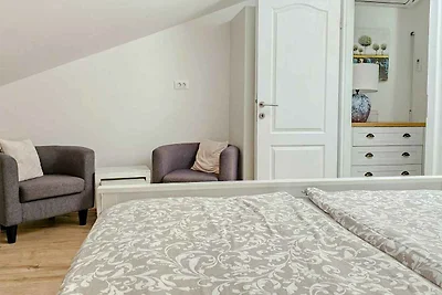 Ferienwohnung mit Klimaanlage, SAT-TV, WLAN u