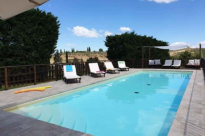 Villa mit Klimaanlage, WLAN und Schwimmbad