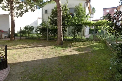 Ferienwohnung mit Klimaanlage und Balkon