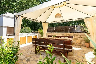 Vakantiehuis Ontspannende vakantie Jakovici