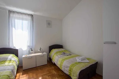 Ferienwohnung mit Balkon und Klimaanlage