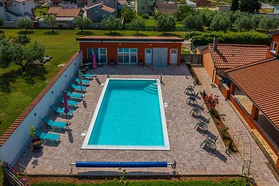 Ferienwohnung mit grossem Garten und
