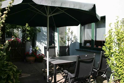 Ferienwohnung mit Terrasse bis 4 Gäste