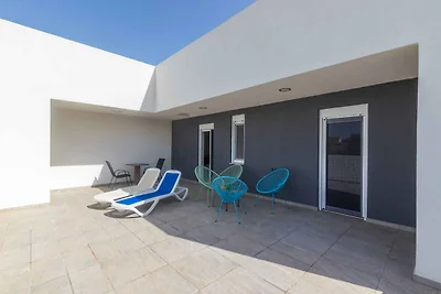 Ferienhaus mit Sauna, Pool und Grill