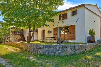 Ferienhaus mit Aussenpool und SAT-TV