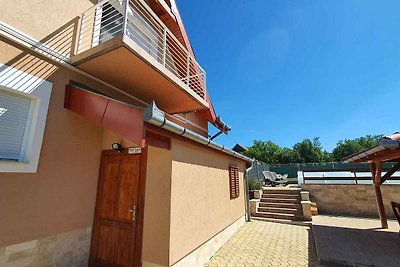 Ferienhaus mit Panorama blick und Pool