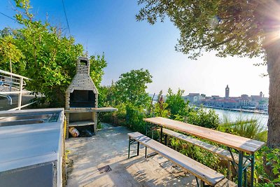 Ferienwohnung mit Balkon und Grill