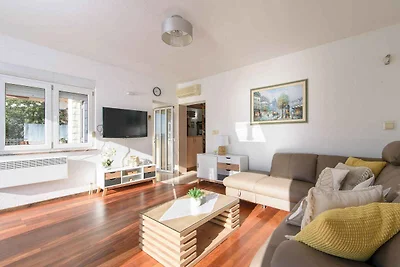 Ferienwohnung mit Klimaanlage und Meerblick