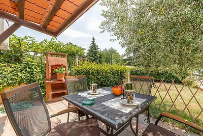 Ferienwohnung mit Terarsse und Garten