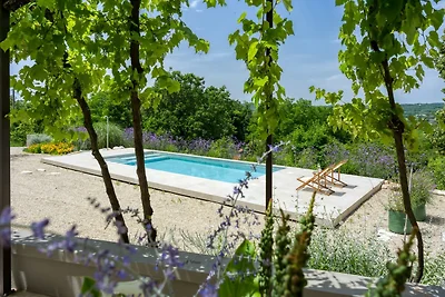 Eleganz, Komfort, moderne Details und Traditi