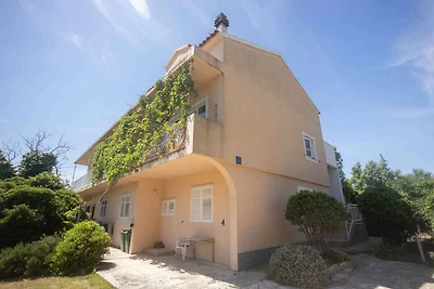 Ferienwohnung mit Terrasse und WLAN
