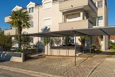 Ferienwohnung mit Terrasse und Klimaanlage