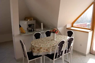 Ferienwohnung mit Garten, Balkon und