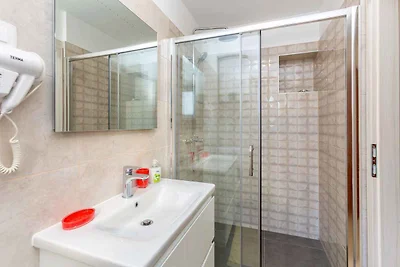 Ferienwohnung mit Balkon und Grill