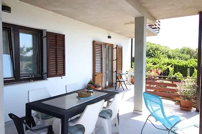 Ferienwohnung mit Klimaanlage und Parkplatz