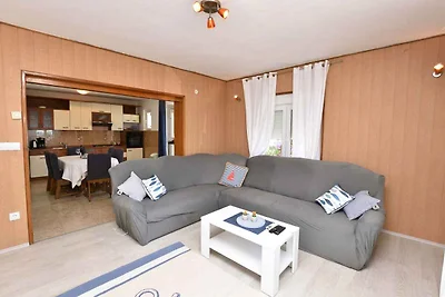 Ferienwohnung mit Terrasse und Klimaanlage