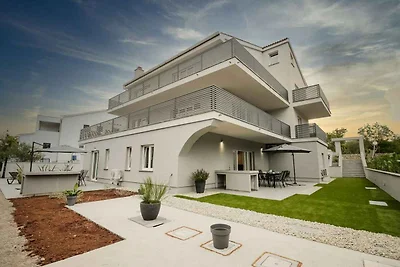 Ferienwohnung mit Pool auf Krk