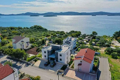 Appartamento Vacanza con famiglia Sveti Filip i Jakov