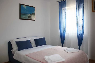 Ferienwohnung mit Terrasse und Klima