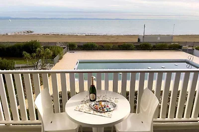 Ferienwohnung mit Balkon, Internet und Pool