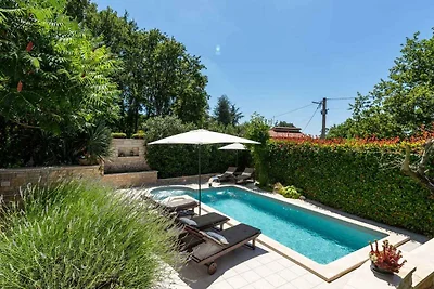 Vakantiehuis Ontspannende vakantie Jakovici