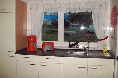 Ferienhaus mit Garten am Wald