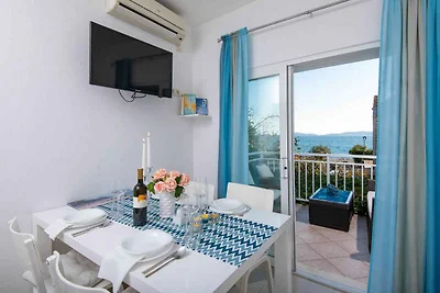 Ferienwohnung mit Balkon und Grill