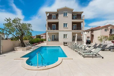 Ferienwohnung mit Terrasse und Klimaanlage