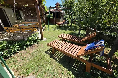 Ferienwohnung mit Montagepool und Grill