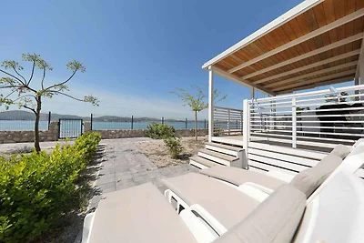 Ferienhaus mit Klimaanlage und Meerblick