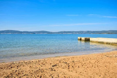 Ferienwohnung mit Teraase mit Meerblick