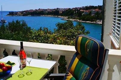 Appartamento Vacanza con famiglia Okrug Gornji
