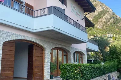 Ferienwohnung mit Balkon, Seeblick und Pool