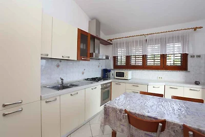 Ferienwohnung mit einen Balkon und Meerblick