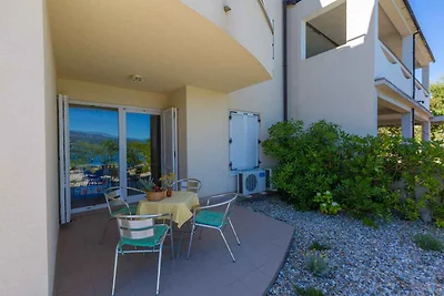 Ferienwohnung mit Terrasse und Meerblick