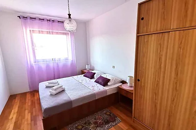 Ferienwohnung FLORIS mit Meerblick