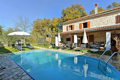 Ferienhaus mit Klimaanlage und Aussenpool