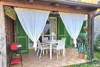 Ferienwohnung mit Terrasse, Garten und