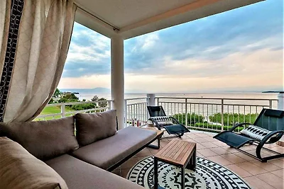 Ferienwohnung mit Balkon und Meerblick