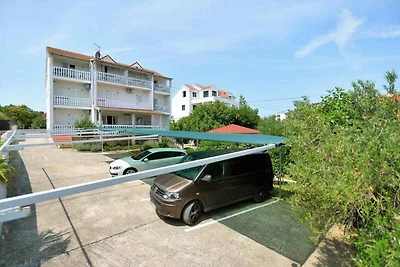 Charmante Ferienwohnung Nada auf Murter mit B