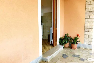 Ferienwohnung in ruhiger Lage mit Meerblick