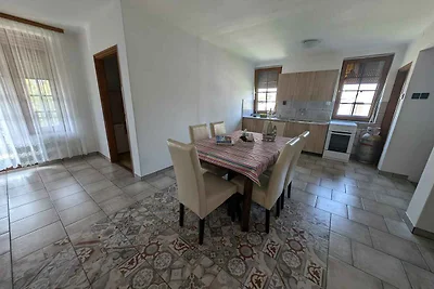 Ferienhaus mit Innenpool, Whirlpool und Sauna