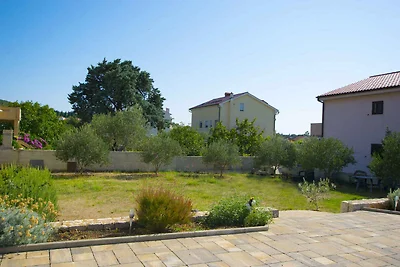 Komfortables Apartment Lili mit Meerblick auf